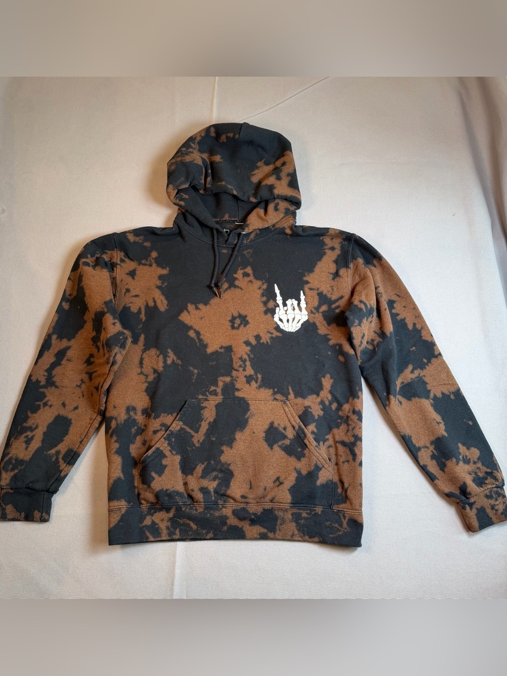 Bowery Supply Co Men's szS BlackBrown Tie-Dye Hoodie SkeletonPeaceSignHand Skate